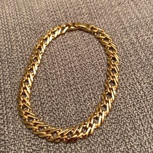 Gold Tone Link Bracelet In Excellent Condition